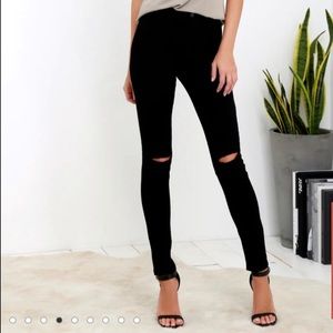 Black high-waisted skinny jeans
